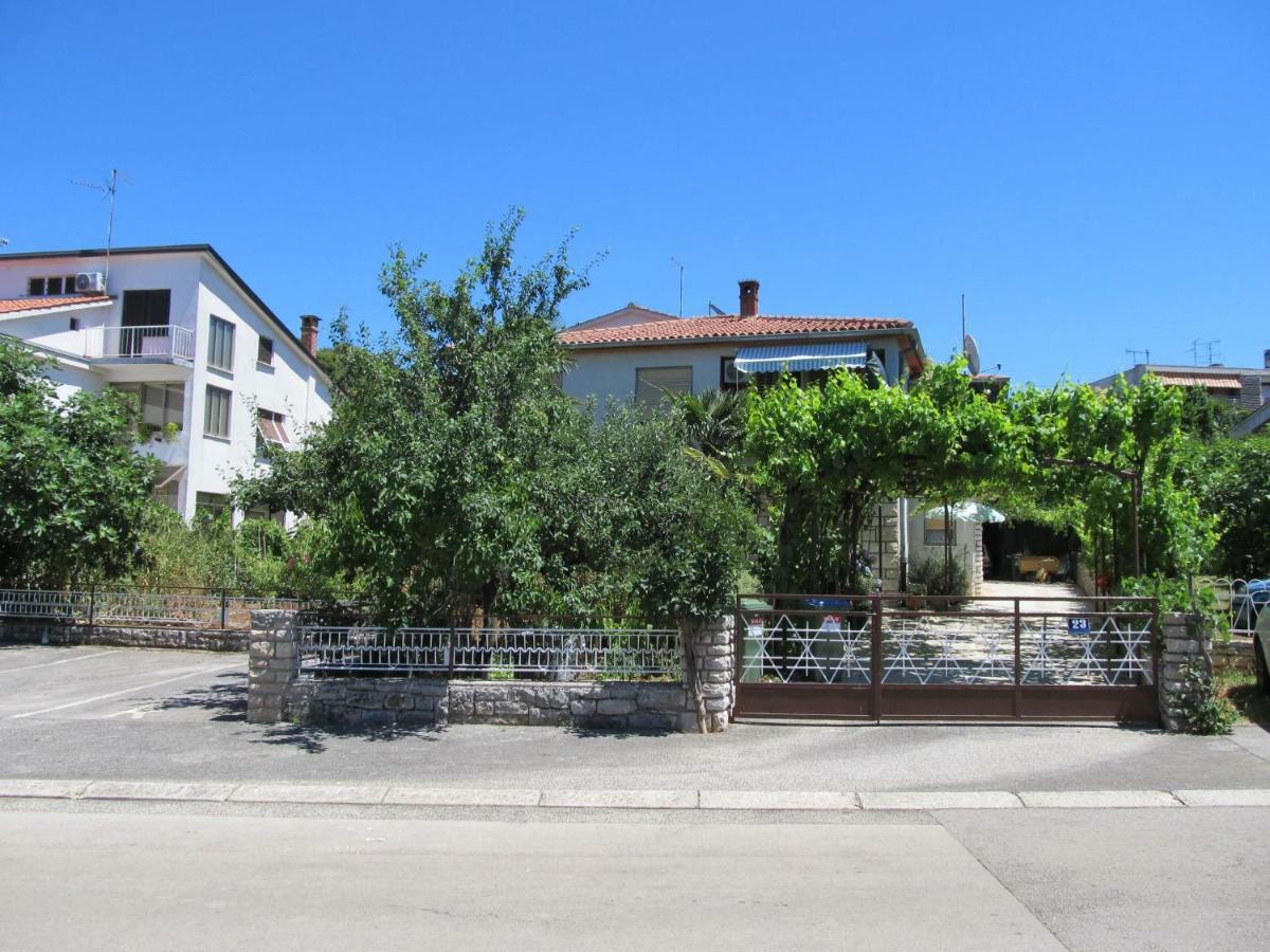 Vintage Rooms & Apartments Porec Exterior photo